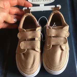 Little boy canvas Velcro shoes